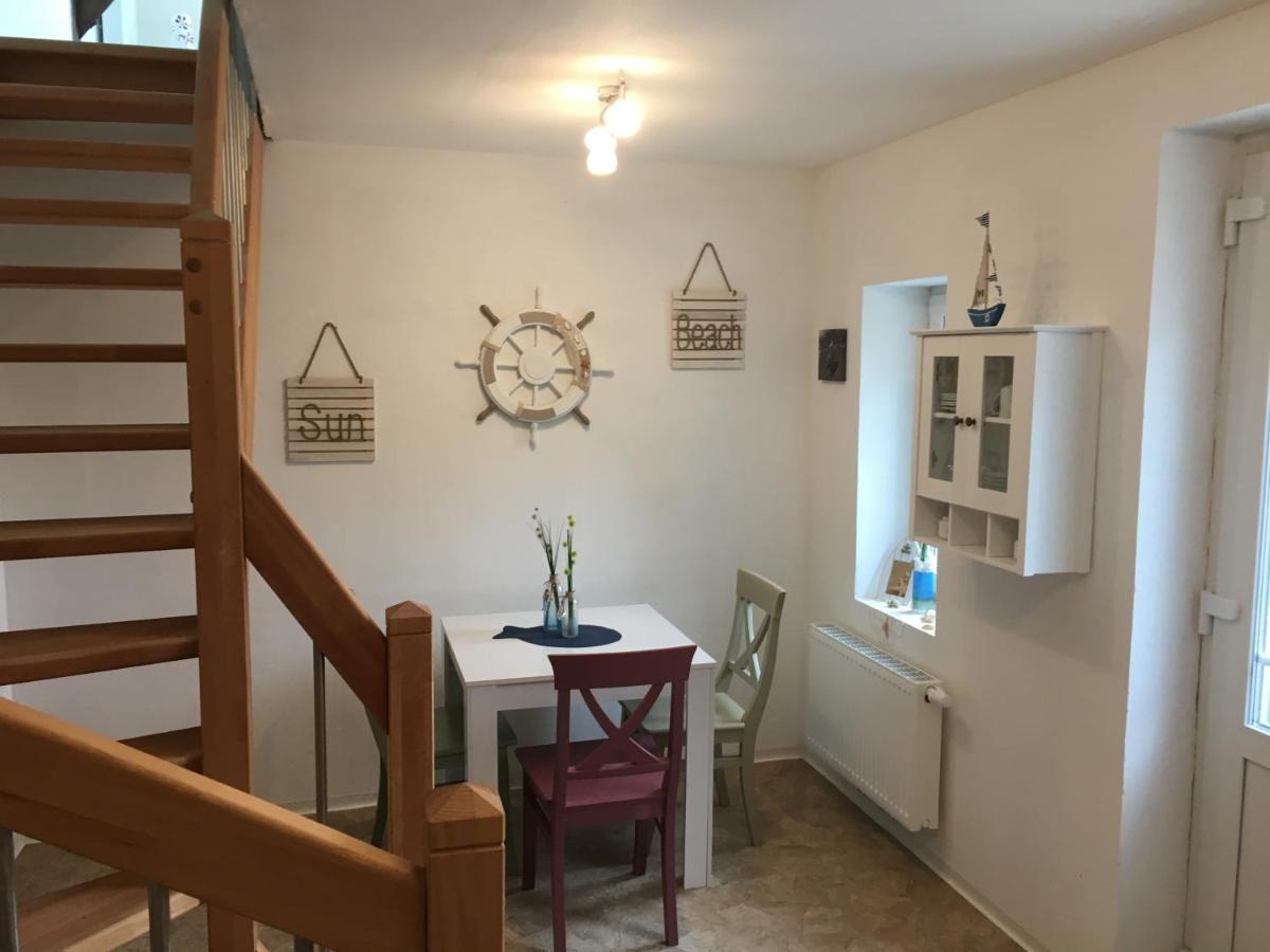 Marijanas Ferienhof 2, Urlaub Mit Viel Platz Zwischen Dornumersiel Und Bensersiel, Gehoert Zum Cafe Kunterbunt Holtgast Exterior foto